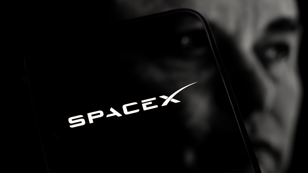 Musk's SpaceX Earnings Rocket Higher as Bitcoin Stash Holds Firm